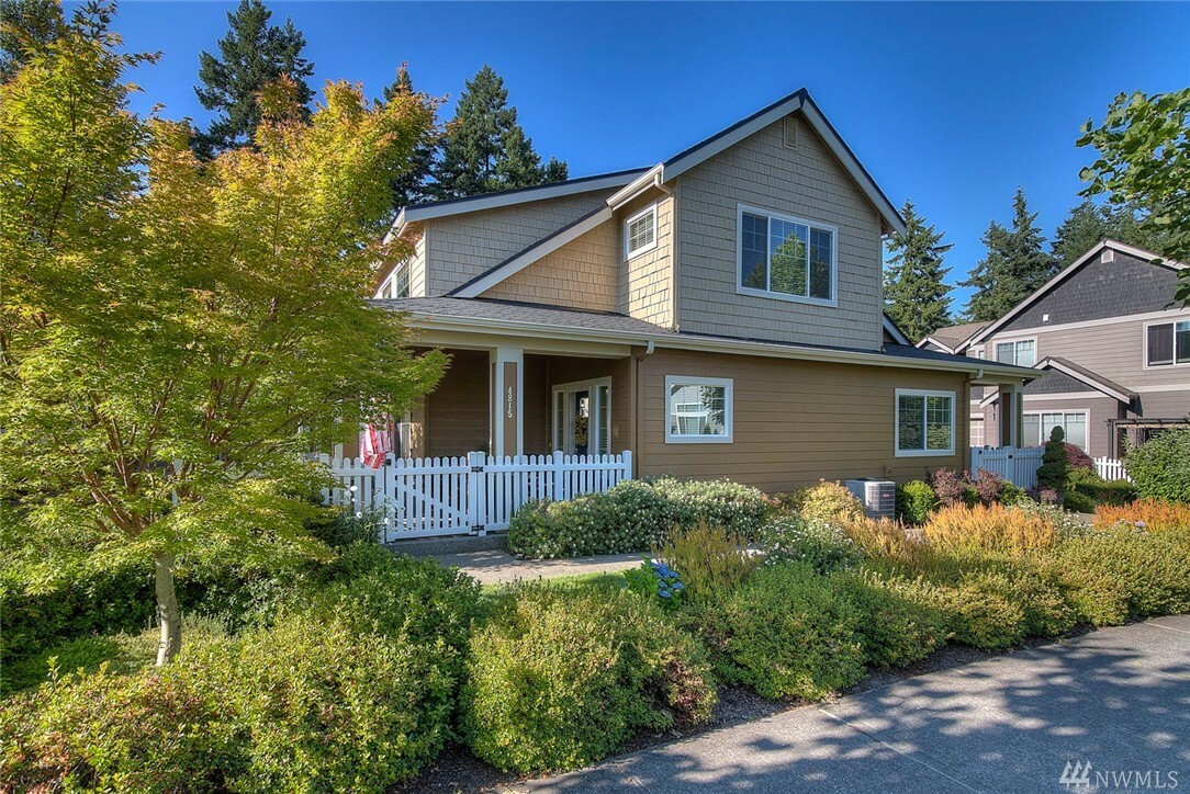 Property Photo:  4815 Bering St NW  WA 98332 