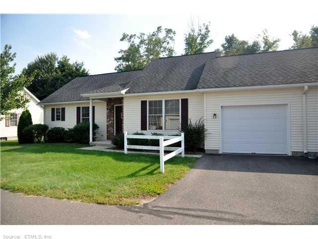 Property Photo:  4 Maple Knoll 4  CT 06096 