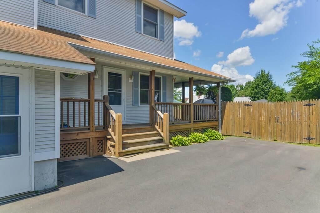 Property Photo:  21 Fairview Avenue  CT 06062 