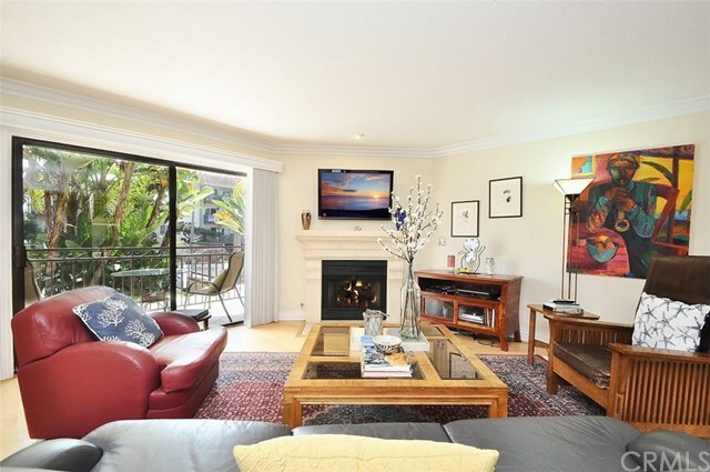 Property Photo:  1301 S Catalina Avenue B  CA 90277 