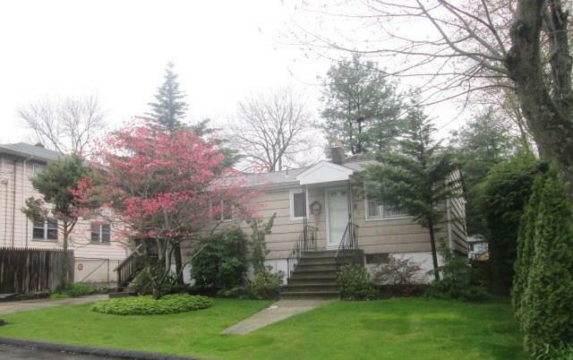 Property Photo:  98 Tetlow Street  CT 06516 