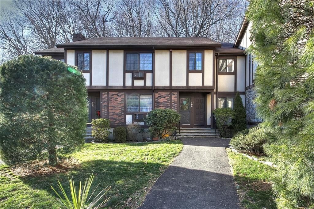 Property Photo:  441 Swanson Crescent 441  CT 06461 