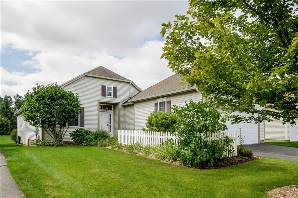 Property Photo:  6 Ross Way 6  CT 06096 