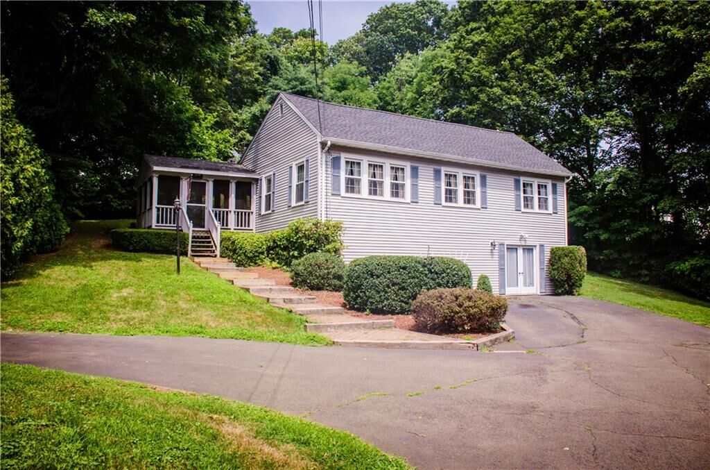 Property Photo:  71A Cedar Street  CT 06405 