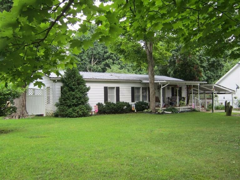 Property Photo:  6604 Robin Hood Ln  OH 45133 