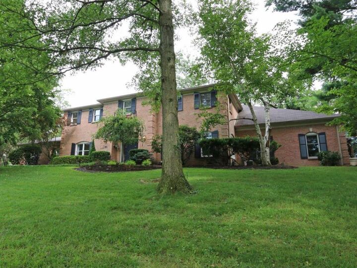 231 Hilltop Lane  Wyoming OH 45215 photo