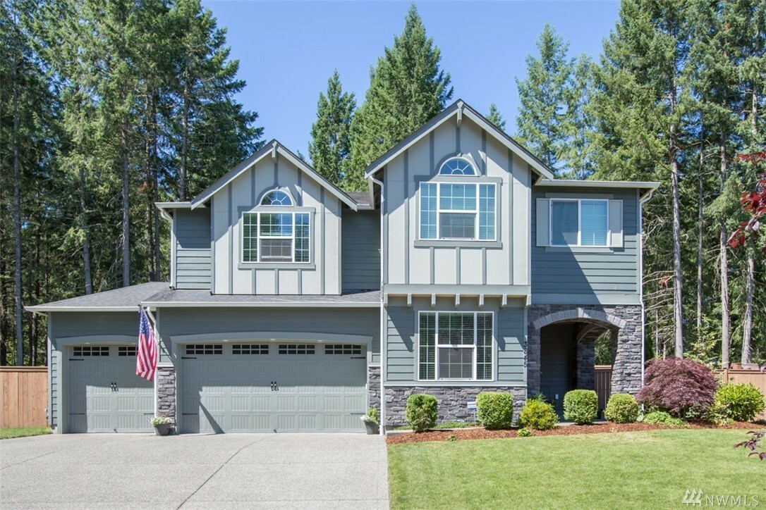 Property Photo:  3845 Lanier Court SE  WA 98503 