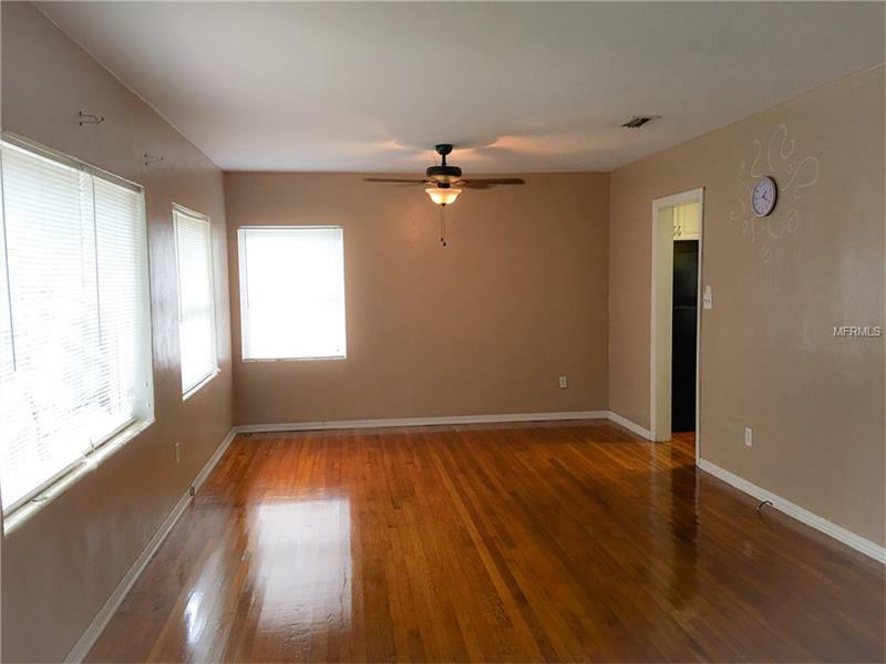 Property Photo:  826 Demington Street  FL 33803 