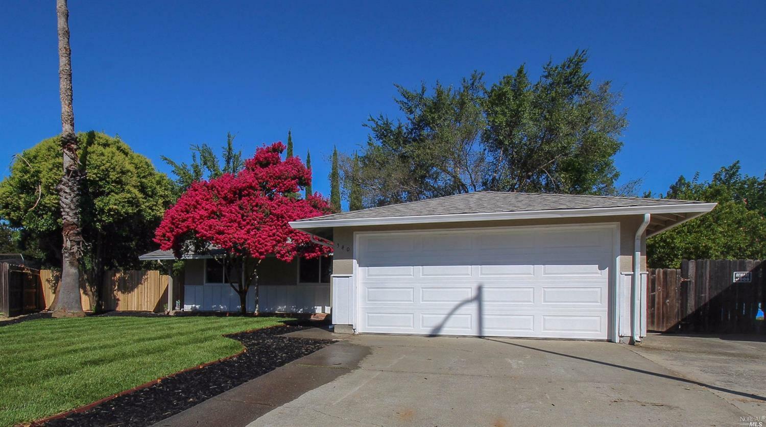 Property Photo: 340 Windward Court CA 95687