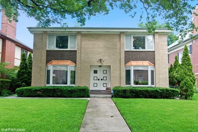 Property Photo: 1045 N Euclid Avenue IL 60302