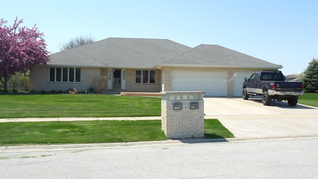 Property Photo:  19498 Gray Lane  IL 60423 