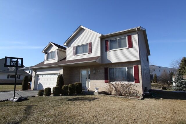 Property Photo: 426 Polo Club Drive IL 60139