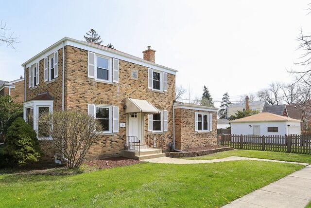 1755 Ash Street  Des Plaines IL 60018 photo