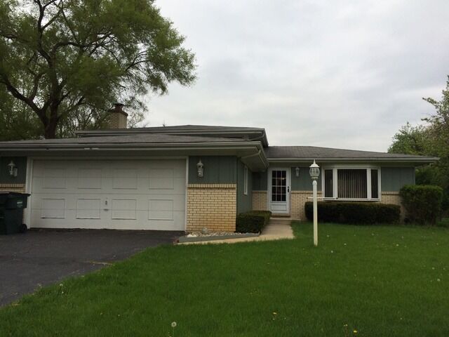 Property Photo: 28W726 Grommon Road IL 60564