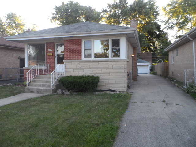 Property Photo:  523 51st Avenue  IL 60104 