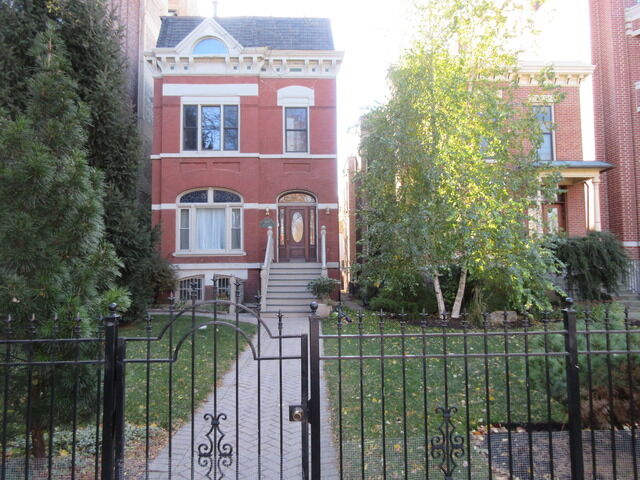 Property Photo:  607 W Deming Place G  IL 60614 