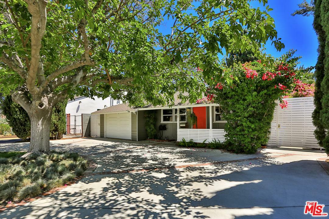 Property Photo:  6056 Beeman Ave  CA 91606 