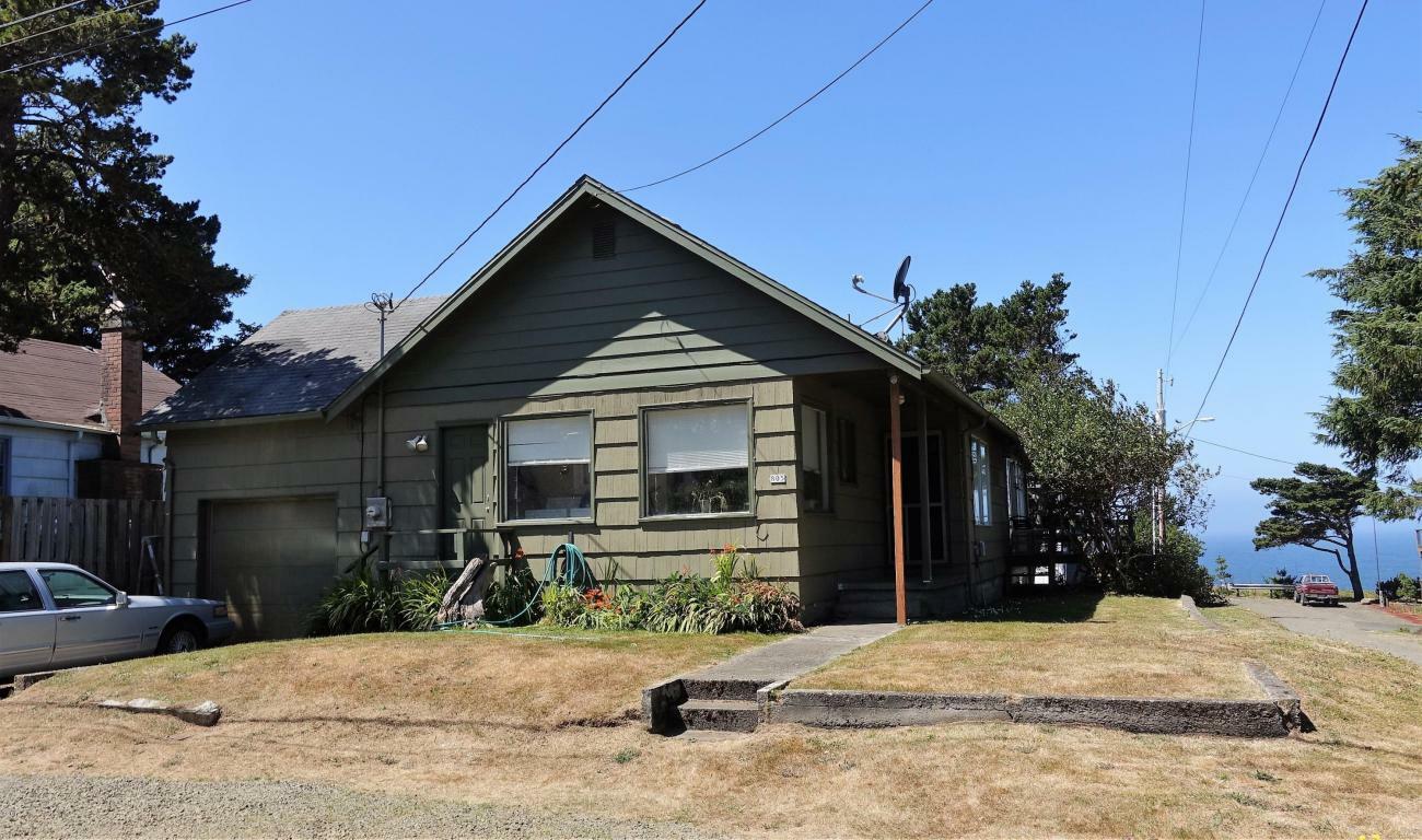 Property Photo: 805 SW Ebb Avenue OR 97367