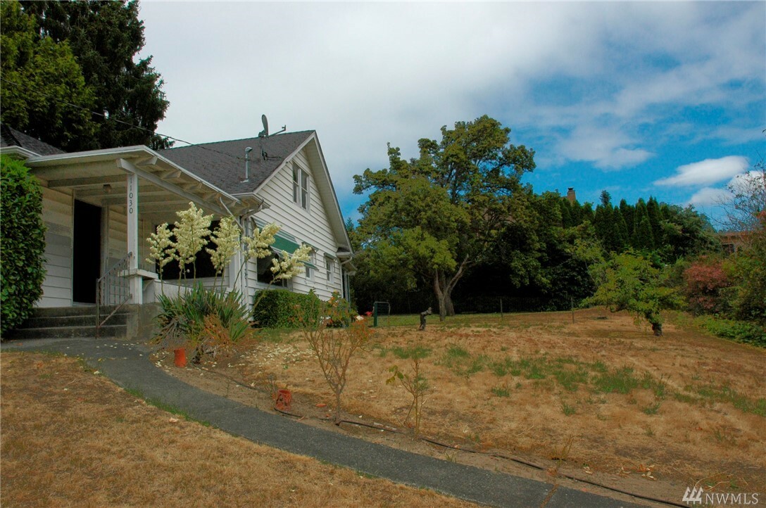 Property Photo:  11030 3rd Ave NW  WA 98177 