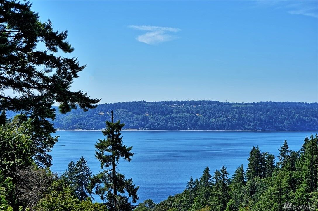 Property Photo:  7716 Island View Ct A  WA 98275 