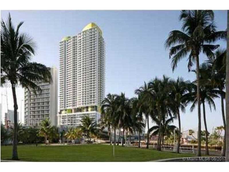 Property Photo: 185 SW 7 St 4003 FL 33130