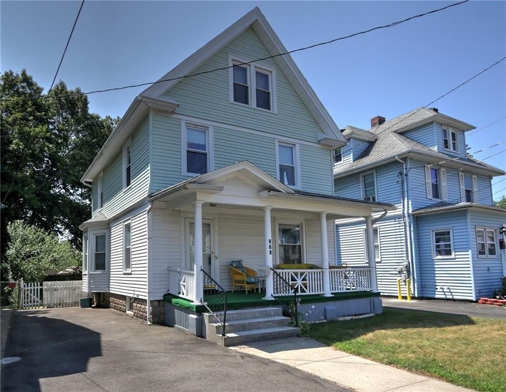 Property Photo:  270 Blohm Street  CT 06516