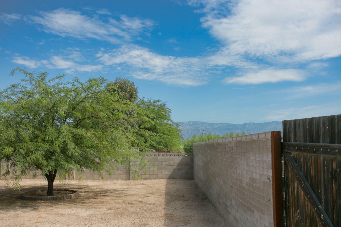 Property Photo: 3235 S Manitoba Avenue AZ 85730