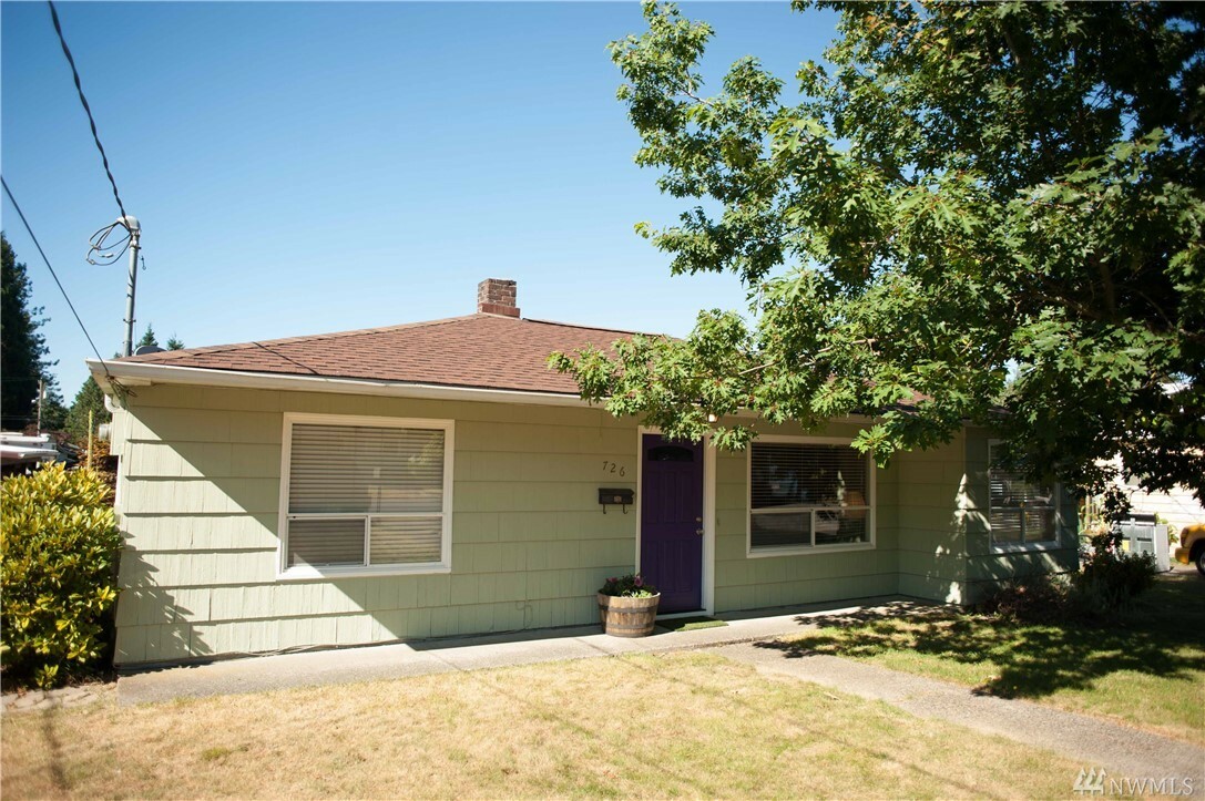 Property Photo:  726 Hayes Street SW  WA 98512 