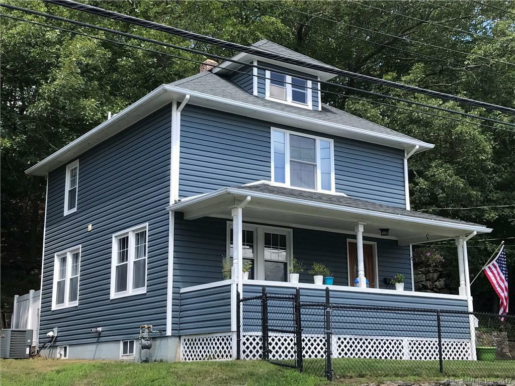 Property Photo:  154 Asylum Street  CT 06360 