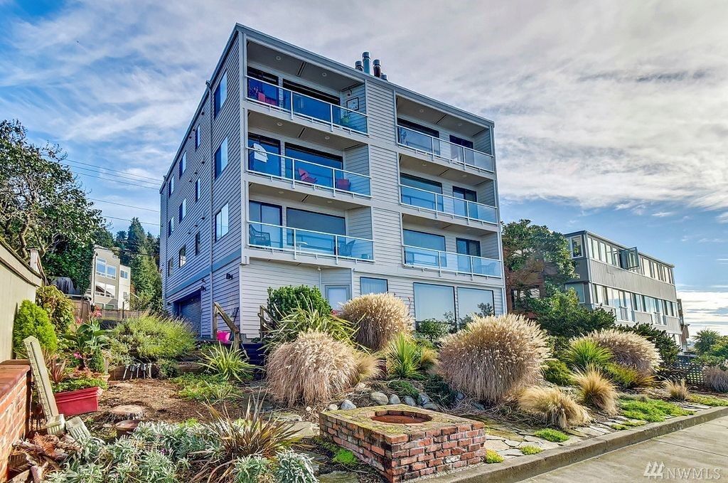 Property Photo:  4021 Beach Dr SW 401S  WA 98116 