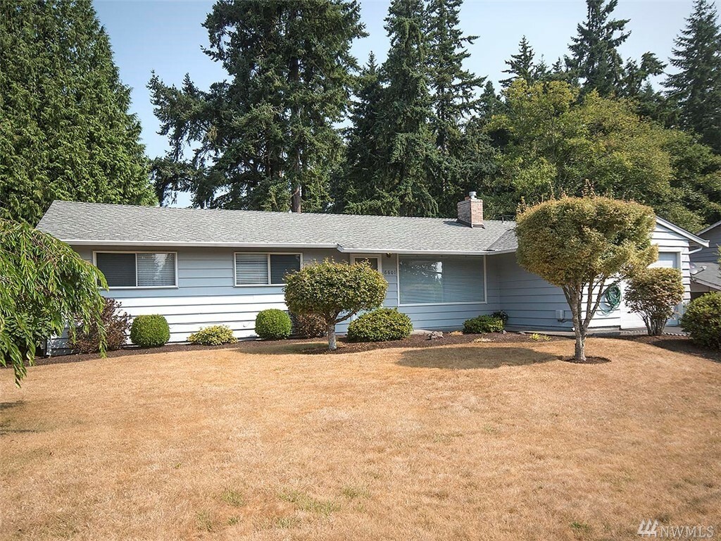 Property Photo:  6601 162nd Place SW  WA 98037 