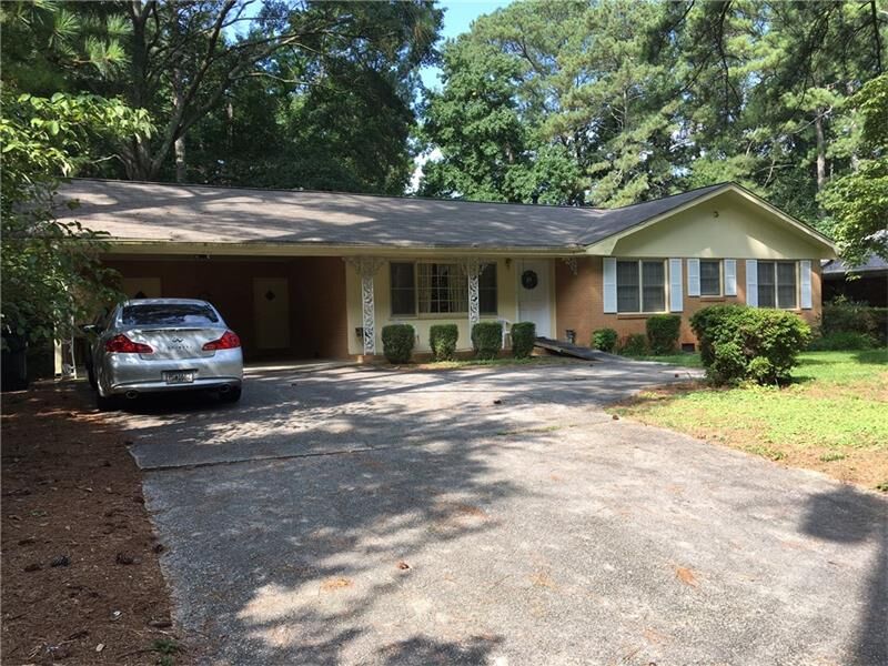 Property Photo:  4082 N Shallowford Road   30341 