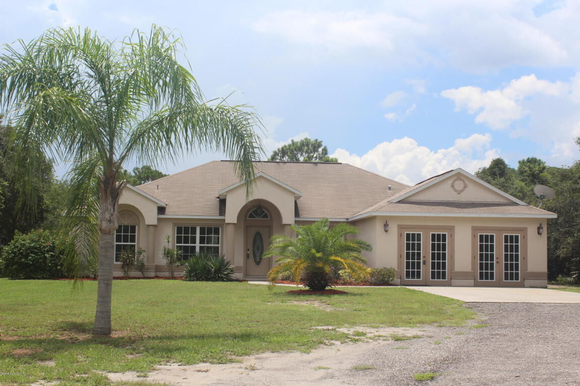 Property Photo: 934 Munch Lane FL 32927