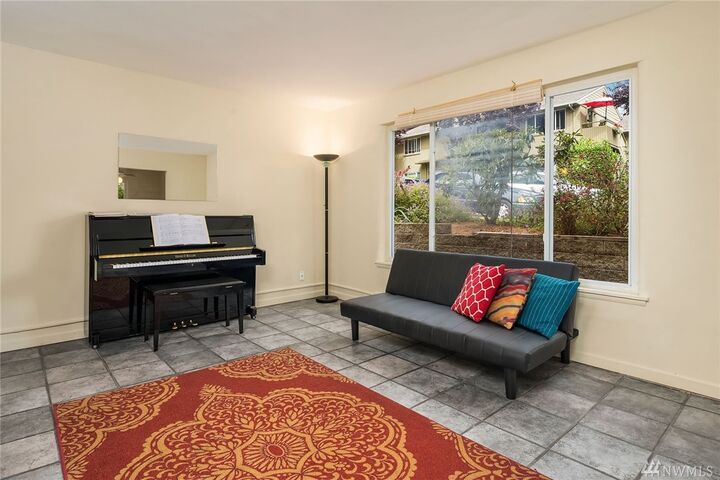 Property Photo: 4707 40th Ave NE 4737 WA 98105