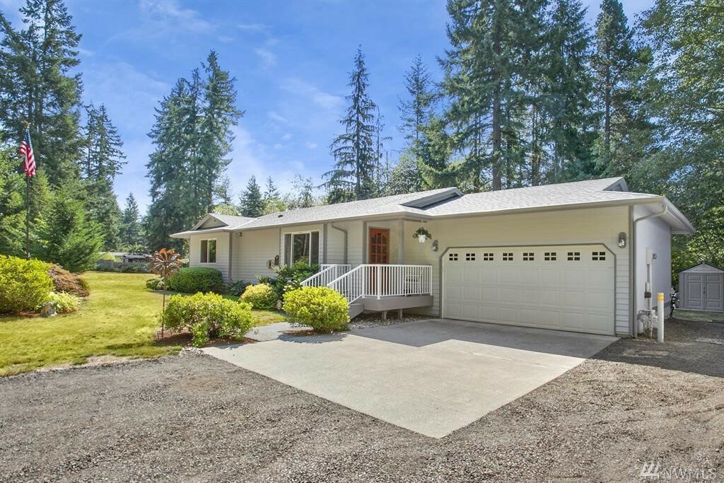 Property Photo:  4712 Victory Dr SW  WA 98367 