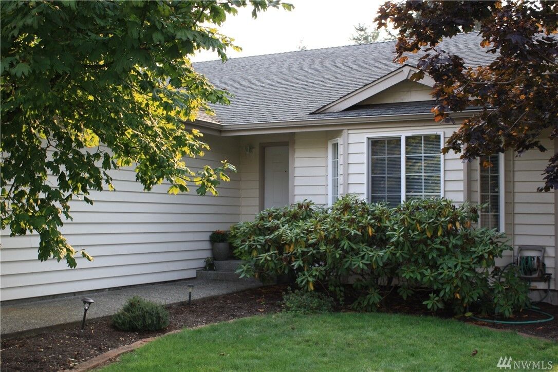 Property Photo: 25845 201st Ave SE WA 98042