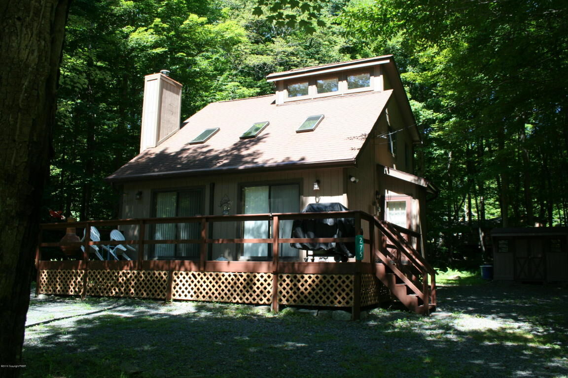 Property Photo: 275 Wyalusing Drive PA 18347