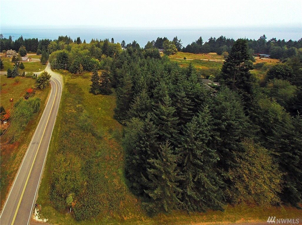 Property Photo:  9999 Freshwater Bay Rd  WA 98363 