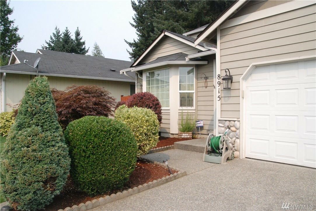 Property Photo:  8915 174th St Ct E  WA 98375 