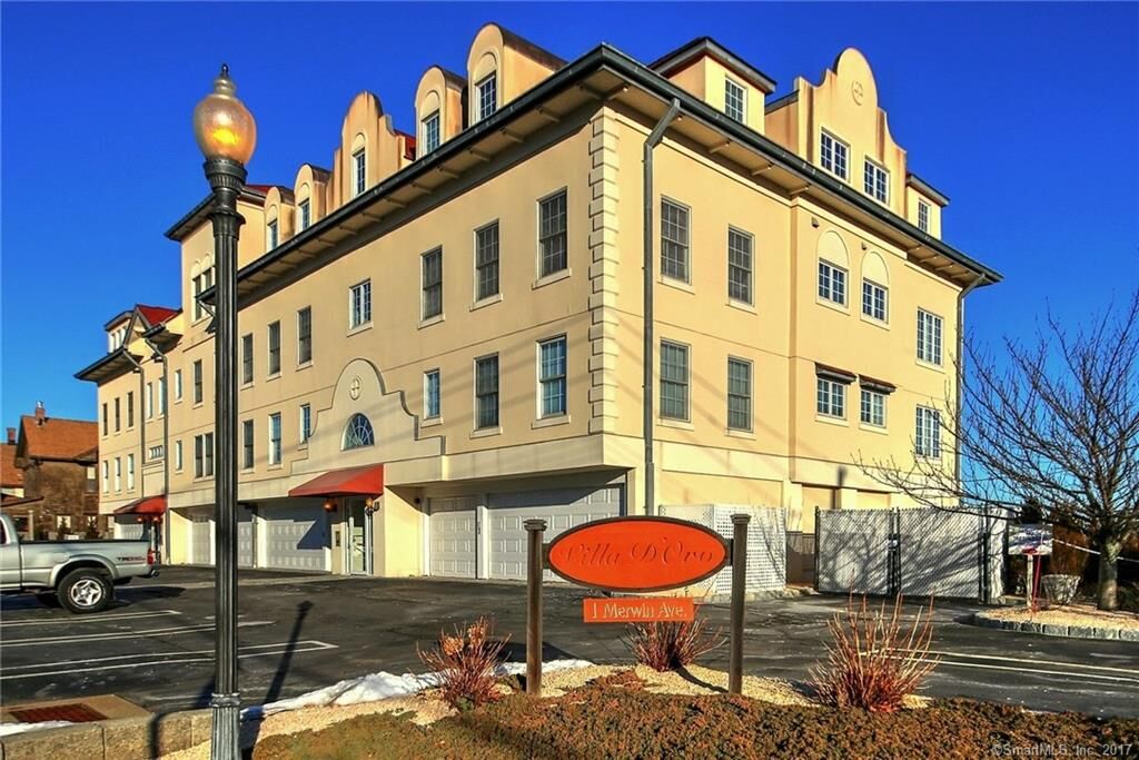 Property Photo:  1 Merwin Avenue C2  CT 06460 