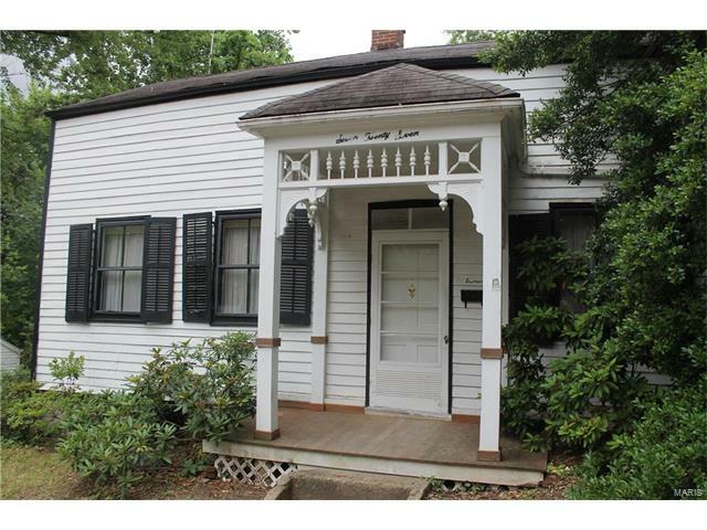 Property Photo: 727 Jackson 63301