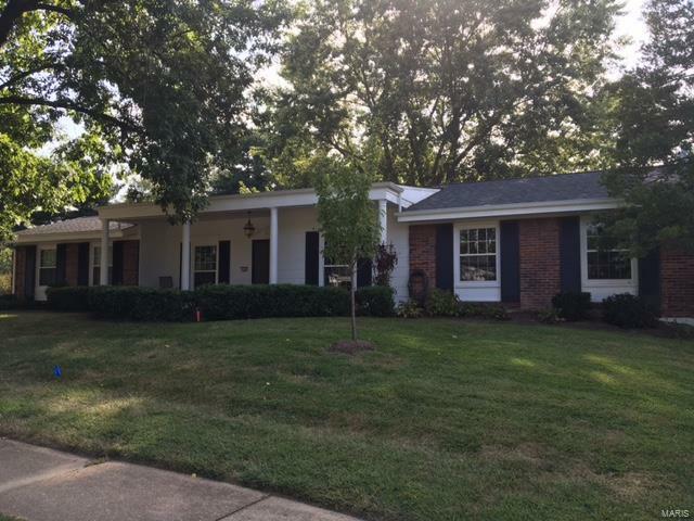 Property Photo: 153 Chateaugay Lane 63017