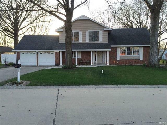 Property Photo:  510 Dolphin Drive E  IL 62249 
