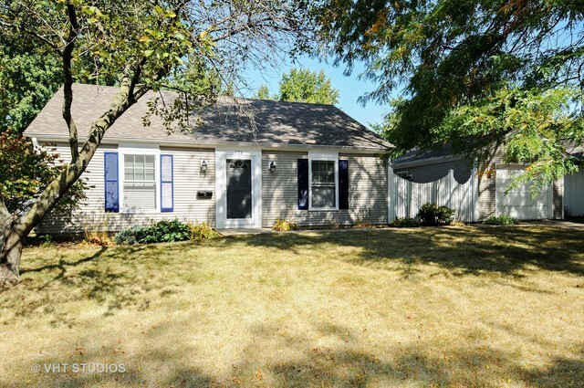 Property Photo:  126 Circle Drive West  IL 60538 