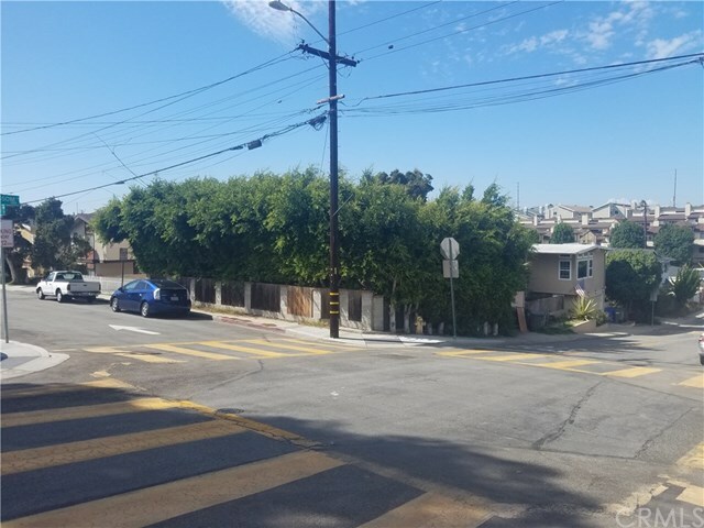 Property Photo: 1701 Blossom Lane CA 90278