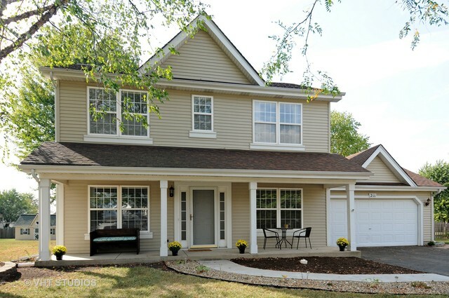 Property Photo: 211 Mondovi Drive IL 60543