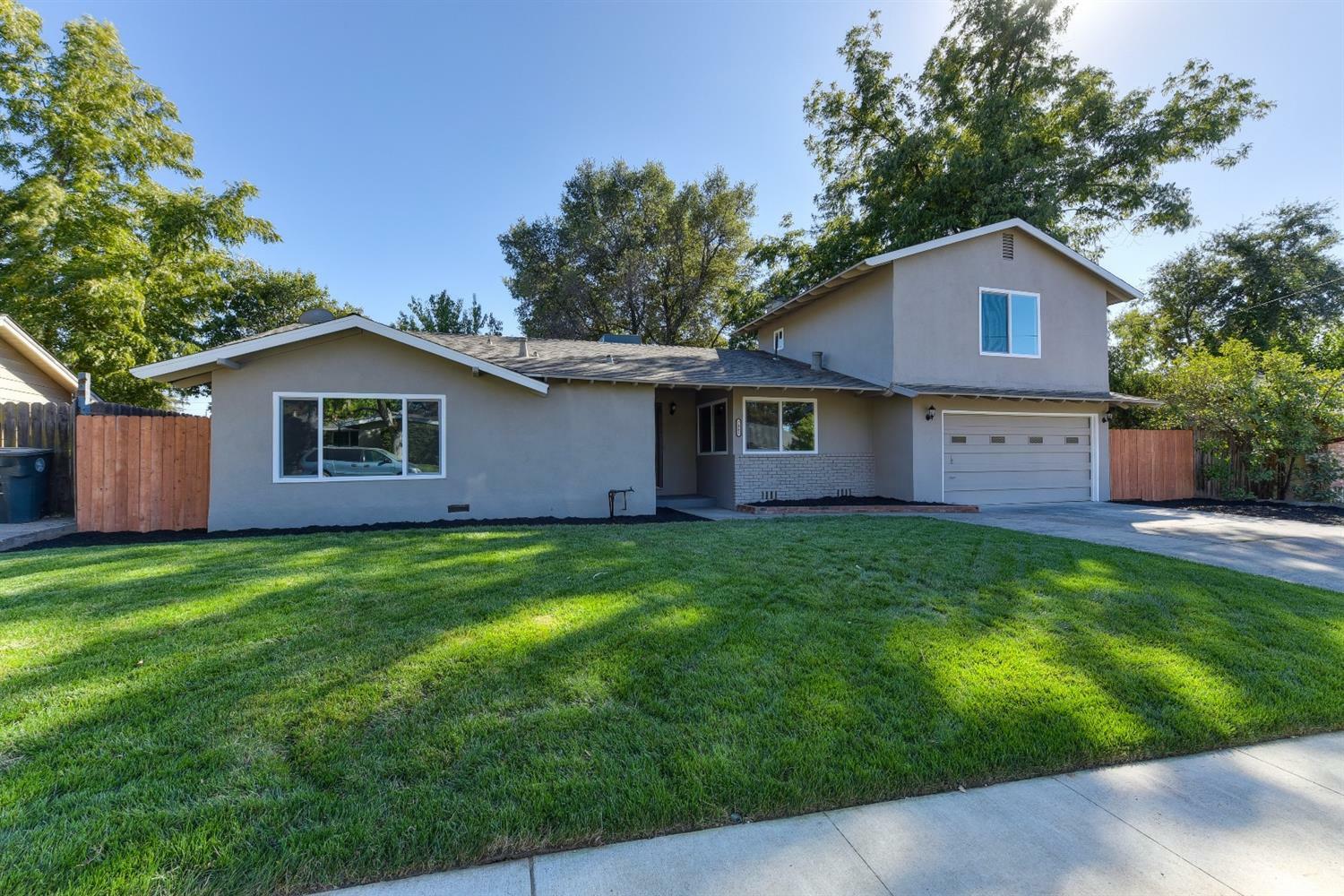 Property Photo:  7062 Coachman Way  CA 95621 