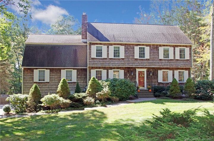 14 Crabapple Lane  Newtown CT 06482 photo