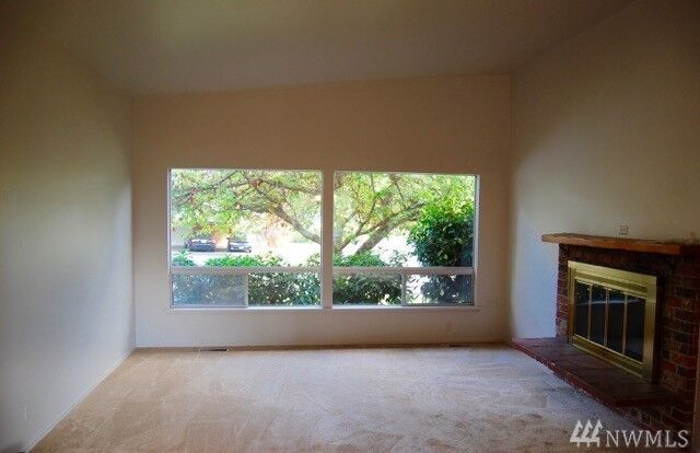 Property Photo: 1025 166th Ave SE WA 98008