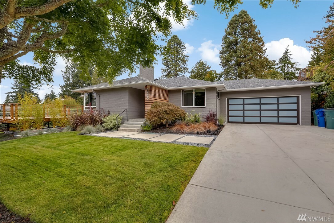 Property Photo:  626 NW 116th St  WA 98177 